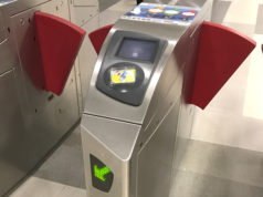 バンコクのエアポートレールリンク トークンとICカード乗車券 自動改札(入口)