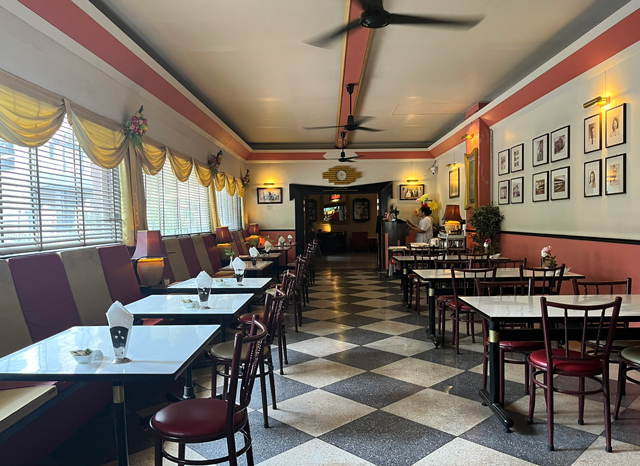 レストラン内の様子