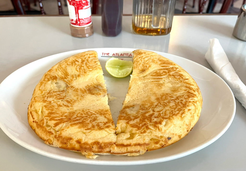 昔ながらのずっしりとしたパンケーキ