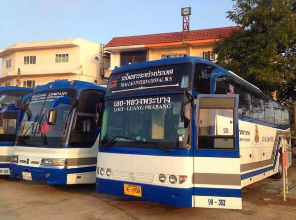 ルーイとルアンパバーンを結ぶ国際バス