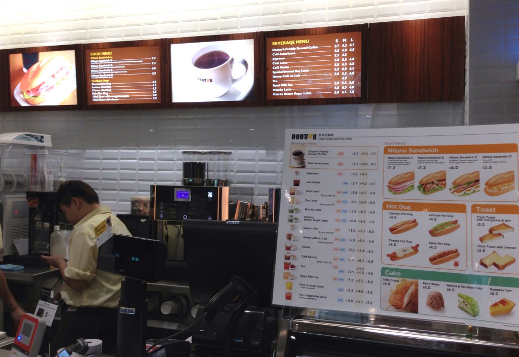 ドトールコーヒー・シンガポール店の店内