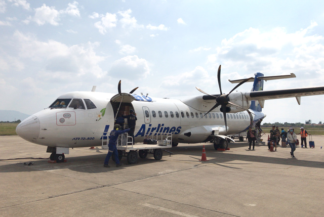 ラオス航空のATR72型機