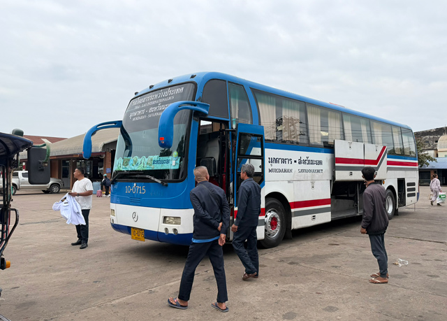 サワンナケート・バスターミナル