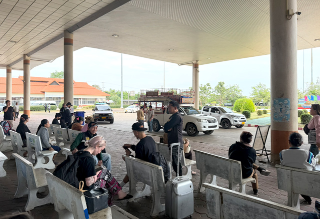 ラオス側の国境検問所