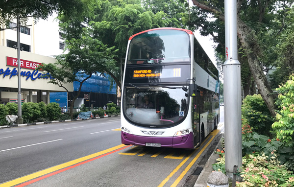 シンガポールの2階建てバス