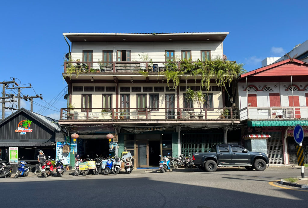 シートランホテル(瓊南盛旅社)