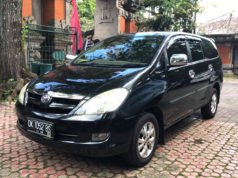 バリ島の格安カーチャーター、UberTRIP(ウーバー・トリップ)を利用しました バリ島のトヨタ・イノーバ