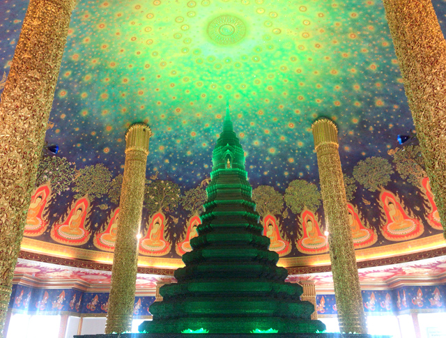 近年人気の高いワット・パークナム