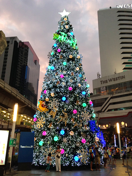 ターミナル21のクリスマスツリー